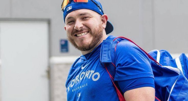 FANS DE TORONTO REVIENTAN AL MEXICANO ALEJANDRO KIRK EN REDES TRAS PERDER SERIE MUNDIAL: `TIENEN QUE CORTARLO´