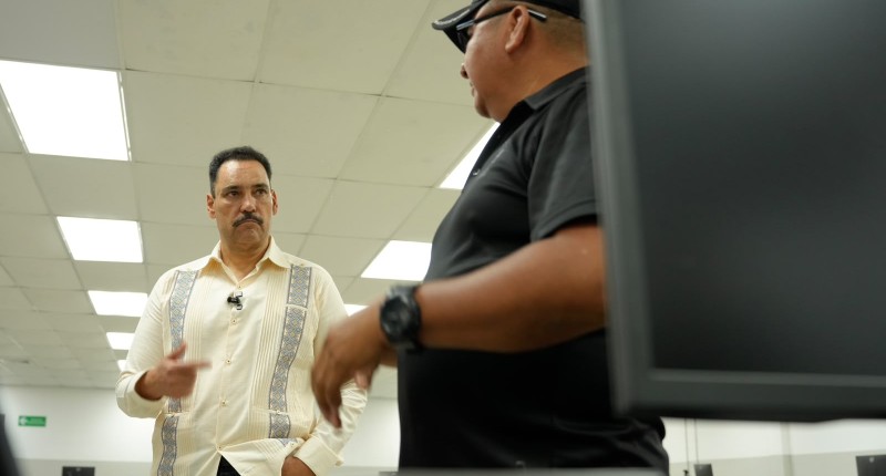 SENADOR POR AGS, TOÑO MARTÍN DEL CAMPO, VISITA EL CECOT EN EL SALVADOR
