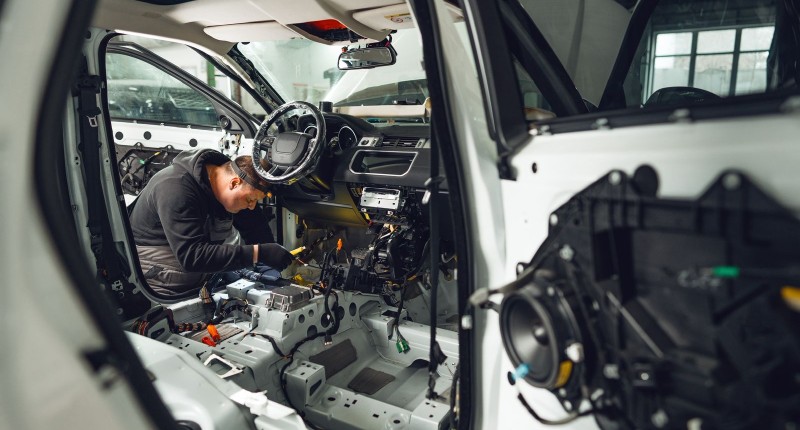 PEQUEÑAS EMPRESAS LOCALES DE AGS PODRÁN CONVERTIRSE EN PROVEEDORAS DE LA INDUSTRIA AUTOMOTRIZ 