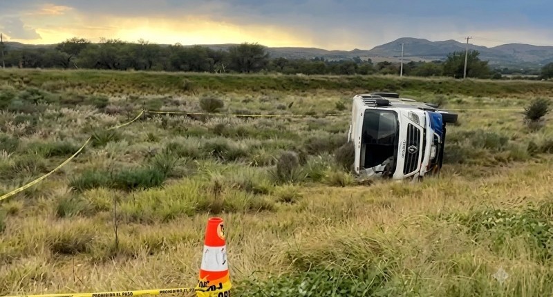 IDENTIFICAN A CHOFER QUE MURIÓ PRENSADO TRAS SALIR DEL CAMINO ESTE MARTES EN RINCÓN DE ROMOS