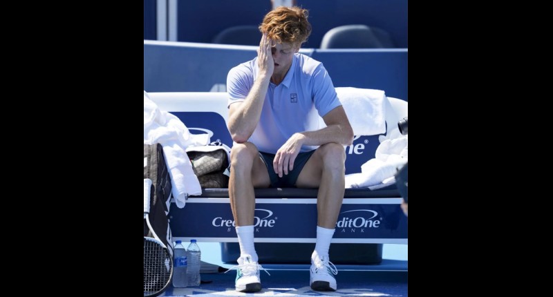 JANNIK SINNER SE BAJA DEL MASTERS 1000 DE CINCINNATI POR LESIÓN