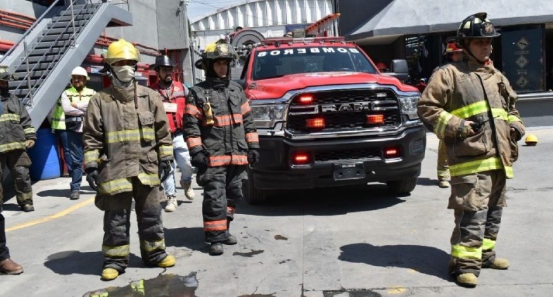 SE INCENDIA DUCTO DE PEMEX TRAS LABORES PARA CERRAR UNA TOMA CLANDESTINA EN HIDALGO | VIDEO 
