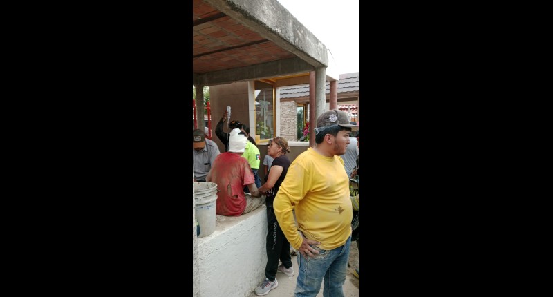 A DOS ALBAÑILES SE LES VINO ENCIMA UNA TUMBA QUE CONSTRUÍAN EN RINCÓN DE ROMOS 