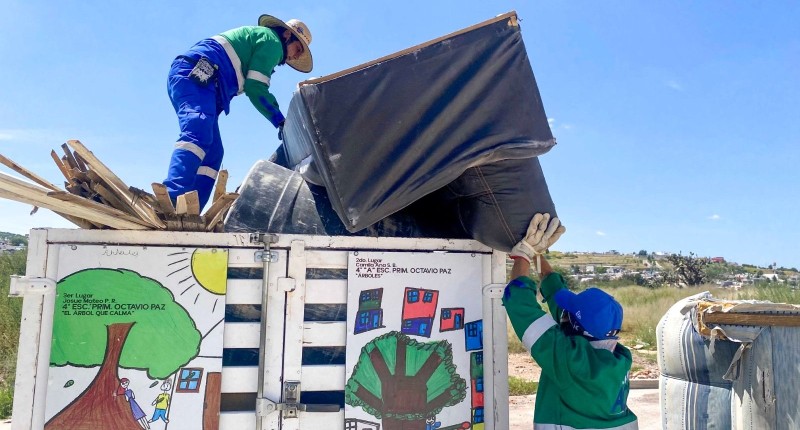 INTENSIFICA MUNICIPIO DE AGS RECOLECCIÓN DE MUEBLES, COLCHONES Y LLANTAS PARA MANTENER LIMPIAS CALLES Y AVENIDAS