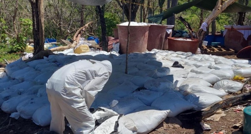 SEMAR DESMANTELA EN SINALOA EL SEGUNDO MEGA LABORATORIO DE DROGAS MÁS GRANDE DEL SEXENIO