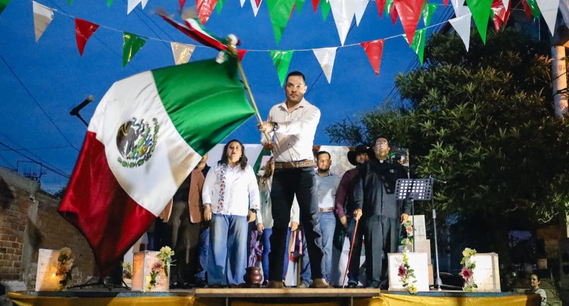DANIEL URRUTIA ENCABEZA FESTEJOS PATRIOS EN LAS COMUNIDADES DE LA FORTUNA Y EL CUERVERO, EN CALVILLO