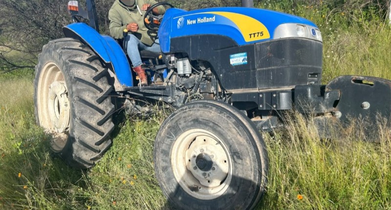 RECUPERAN TRACTOR ROBADO EN RINCÓN DE ROMOS, AGS