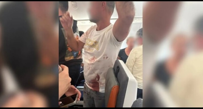 VIDEO | ASÍ REDUJERON LOS PASAJEROS AL PILOTO QUE INTENTÓ ESTRELLAR EL AVIÓN DE FLYDUBAI CON DESTINO A ISRAEL