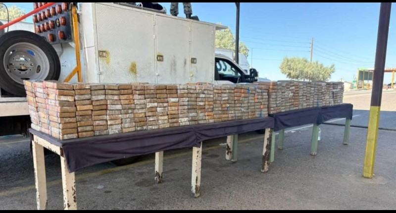 GUARDIA NACIONAL Y EJÉRCITO ASEGURAN MIL 201 KILOS DE COCAÍNA OCULTOS EN EL DOBLE FONDO DE UNA CAMIONETA EN SONORA